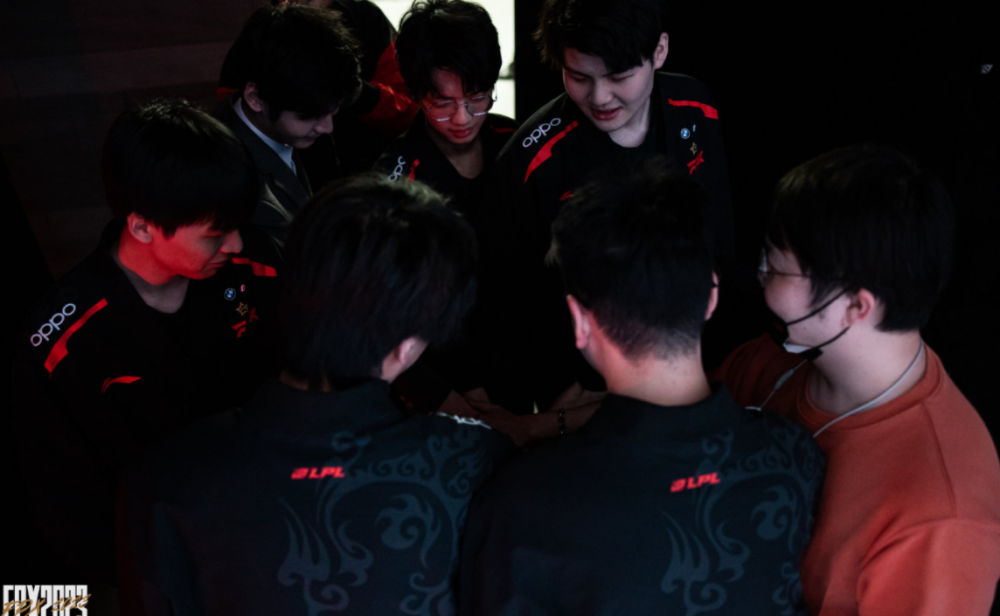 落后到反超 落后到反超